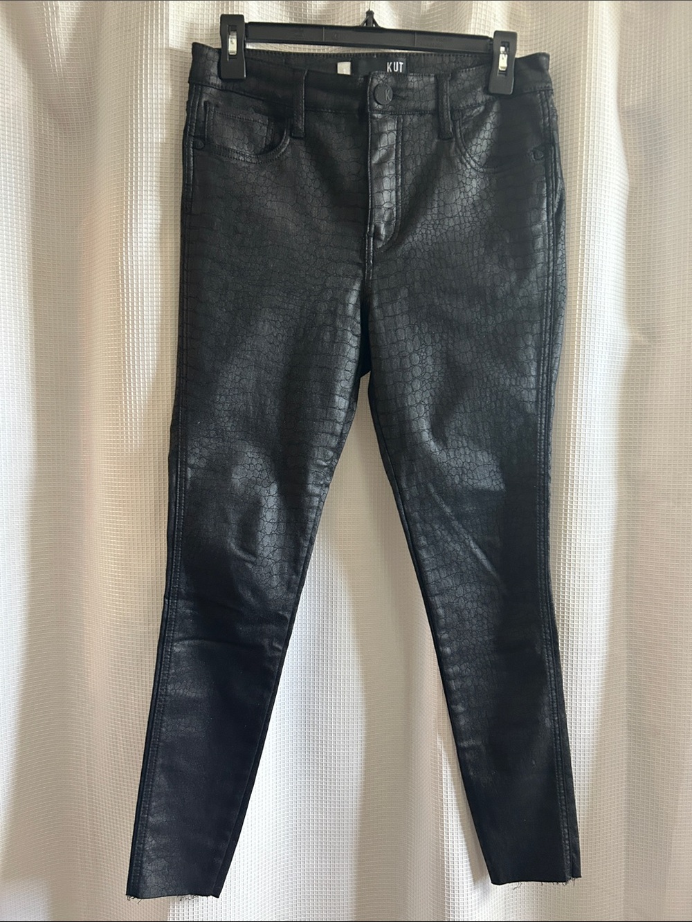 Kut from the Kloth Black Connie Croc-Embossed Faux Leather Skinny Jeans, Size 8